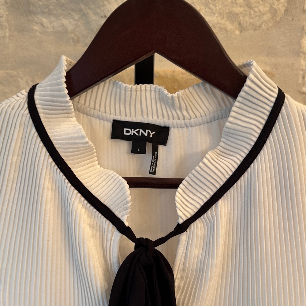 DKNY-White Pleated Sleeveless Top with Black Neck Tie Accent - Picture 2 of 5